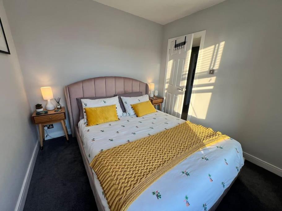 Bright, First Floor, One Bedroom Flat In Wimborne Wimborne Minster Luaran gambar